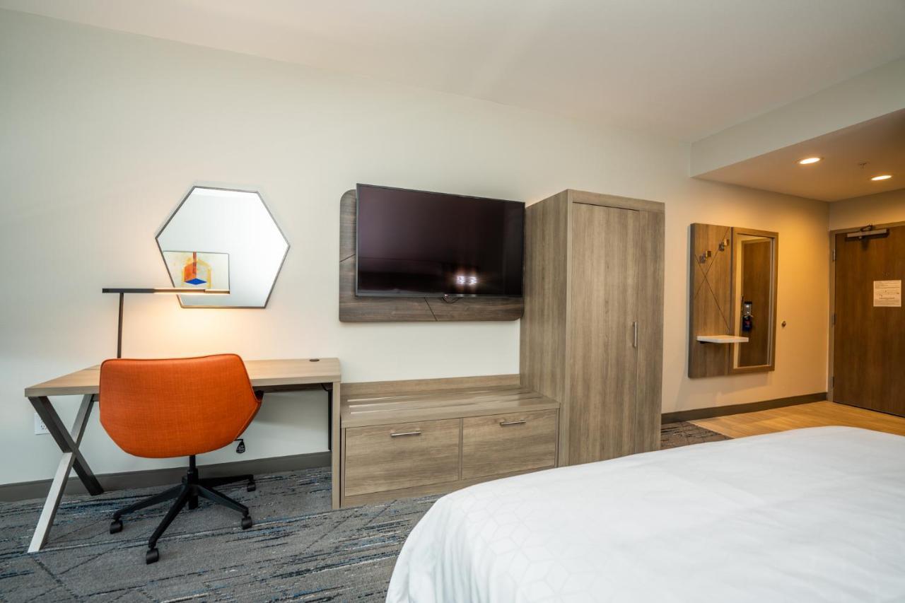 Holiday Inn Express & Suites Charlottesville By Ihg Exterior foto